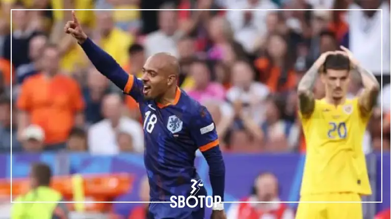 SBOTOP: Brace Malen Cemerlang, Belanda Melibas Rumania 3-0 dan Melaju ke Perempat Final