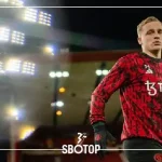 SBOTOP: Donny van de Beek: Gelandang Belanda Selesaikan Kepindahan ke Girona dan Akhiri Masa Sulit di Manchester United