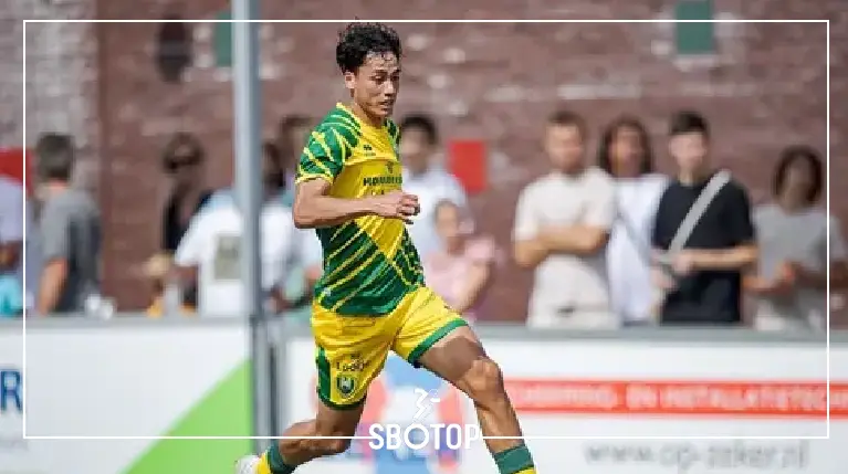 SBOTOP Rafael Struick Menunjukkan Aksi 'Futsal' di Uji Coba ADO Den Haag vs Zulte Waregem: Starter, Diganti, dan Kembali Masuk