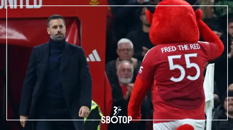 SBOTOP: Man Utd Terus Upayakan Perekrutan Ruben Amorim Ruud van Nistelrooy Sampaikan Komitmen untuk Tetap di Old Trafford