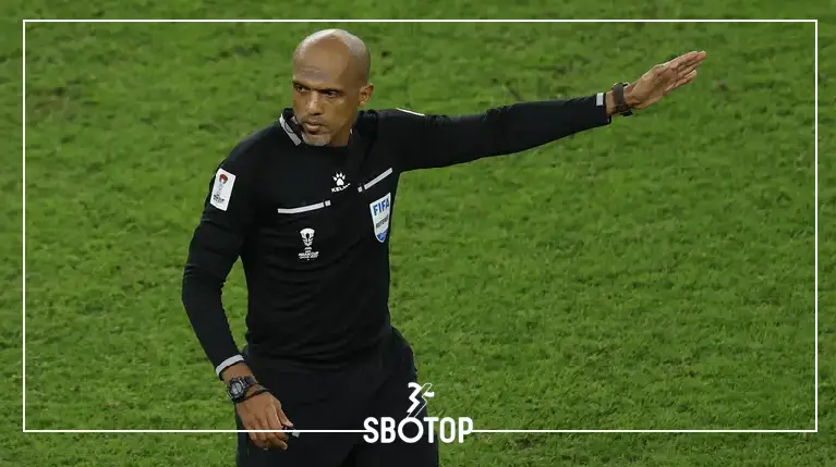 SBOTOP Jurnalis Belanda Heran dengan Kontroversi Wasit di Laga Bahrain vs Timnas Indonesia: Saya Sangat Marah