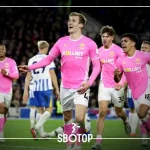 SBOTOP : Gol Cameron Archer Melalui Proses VAR Usai offside pada Adam Armstrong