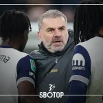 SBOTOP : Ange Postecoglou Tottenham dan Daniel Levy pertahankan pelatih Australia