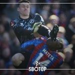 SBOTOP : Kiper Millwall dihukum bermain 6 laga usai menendang Jean-Philippe Mateta